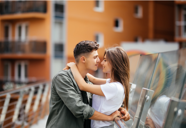 女性を「ドキドキさせちゃうキス」のポイント4つ