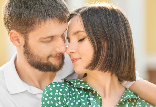 【男性必見】彼女が「ムラついている時にする仕草」とは