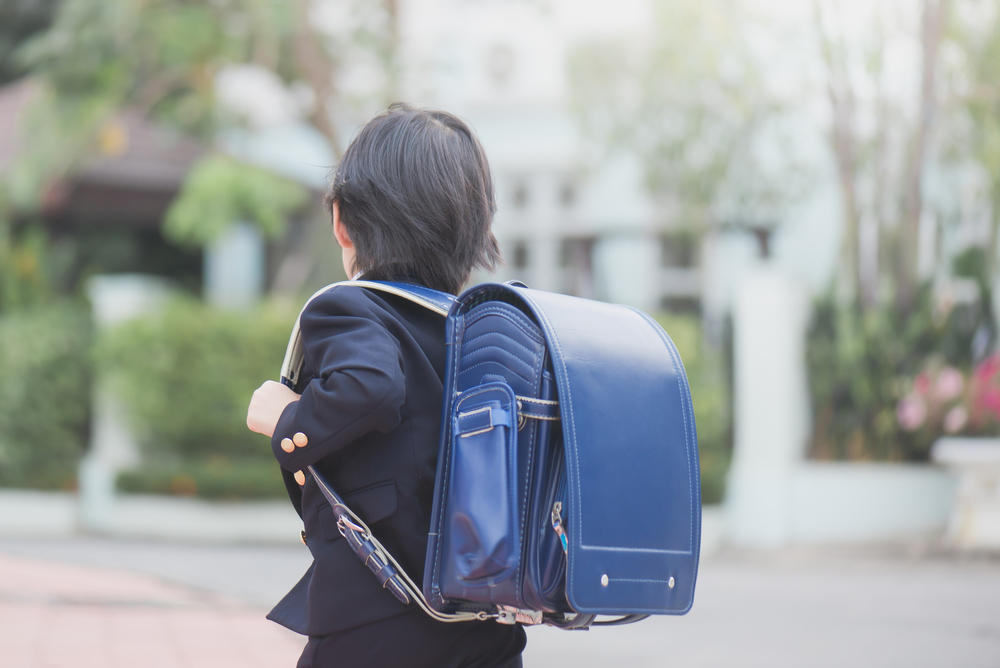 元気がない様子の男の子が驚きの行動に…！読者からの感想は「胸がぎゅっとなる」「大人でも簡単にできない」【登下校中の小学生のエピソード】