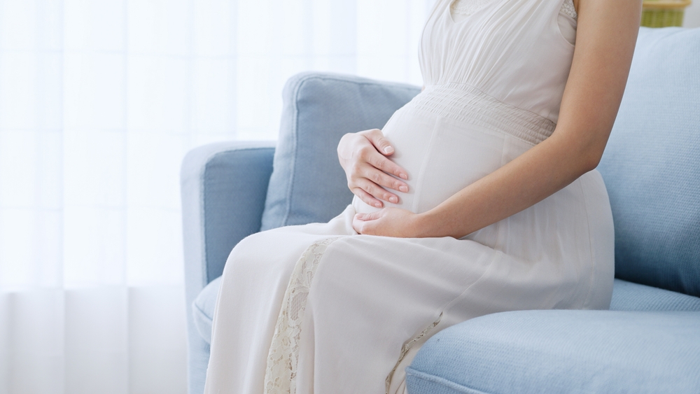 妊娠中の接客業で、同僚へふと体調の変化を話すと…？予想外の行動により、妊婦に優しい環境へ！