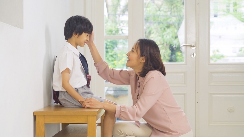 海外在住で日本語に不慣れな8歳息子が「ダジャレ」にハマった結果…→秀逸な返しに「頭の回転が速い」「座布団3枚！」