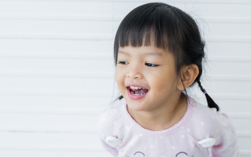 【家の中で…】水道の修理を見守っていた母。静かすぎる娘の様子を見た瞬間⇒娘の思わぬ姿に「中身がほぼ空っぽ！」