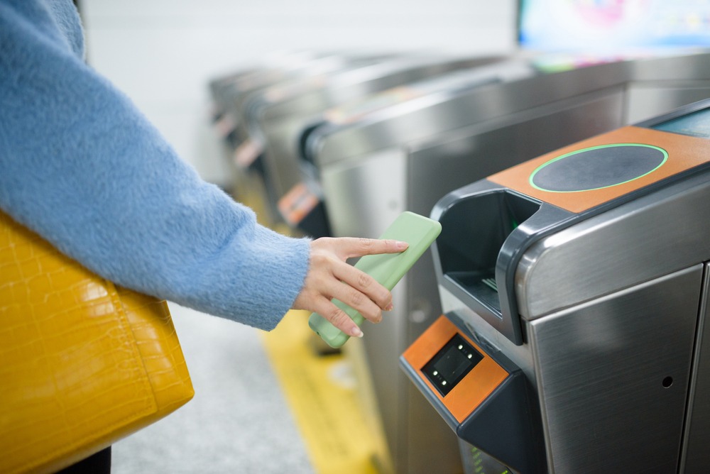 【電車で】1時間1本の電車はすでに到着。「間に合わなかった」と絶望した瞬間⇒駅員さんの神対応に「絶望からの救い」