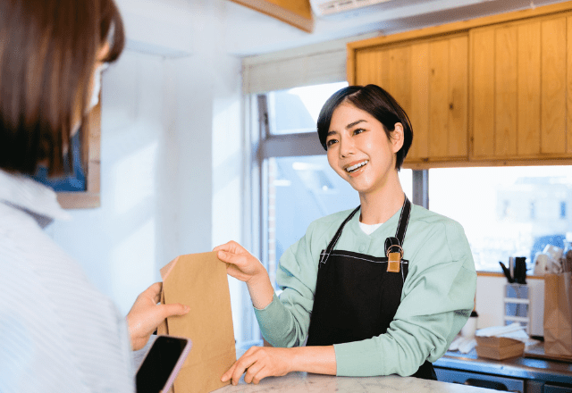カンボジアで…可愛い商品を見つけたが「1つで200円は高い」次の瞬間⇒店員の行動に「え？」