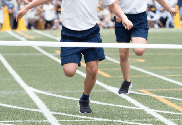 運動会で…「孫の一大事!」70代の祖父が見せてた思わぬ行動に「愛だな」